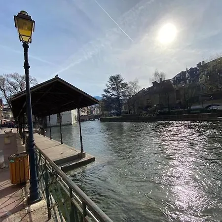 Quai Des Cordeliers, Balcon Et Vieille Ville Annecy Exterior photo